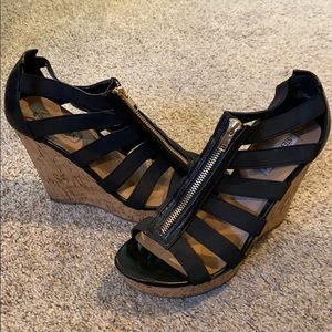 Steve Madden Eddyy wedge 8.5